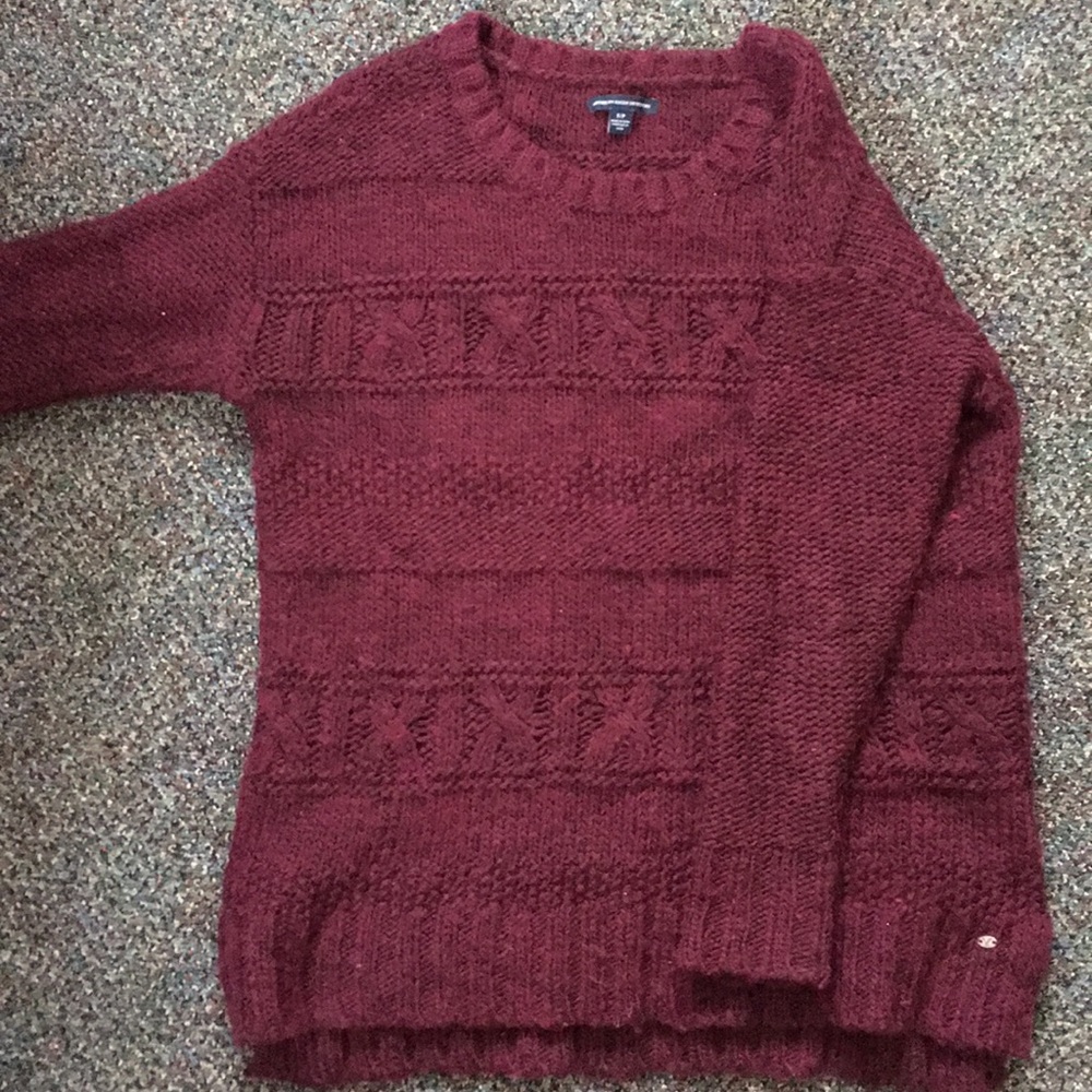 Chunky maroon sweater